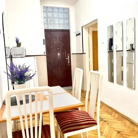 Апартаменты Big Cosy Near The Famous Westend City Center Будапешт