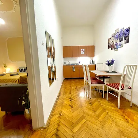 Апартаменты Big Cosy Near The Famous Westend City Center Будапешт