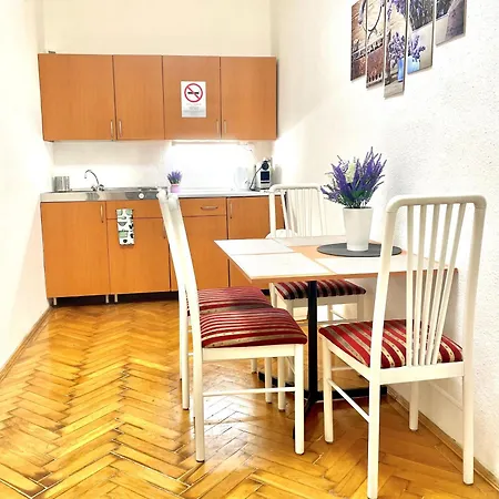 Big Cosy Near The Famous Westend City Center Apartament